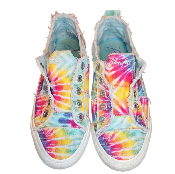 Blowfish Shoes - Blowfish Malibu Distressed Rainbow Tie Dye Sneakers size 9.5